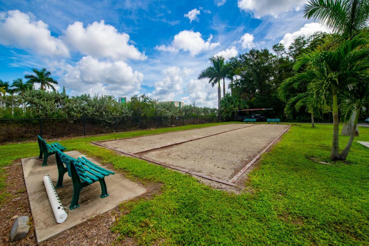 Naples Rv Resort Naples Manor Ngoại thất bức ảnh